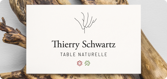 Déclinaison du territoire de marque  : carte de visite avec le logotype Thierry Schwartz et l'accroche du restaurant "Table naturelle"